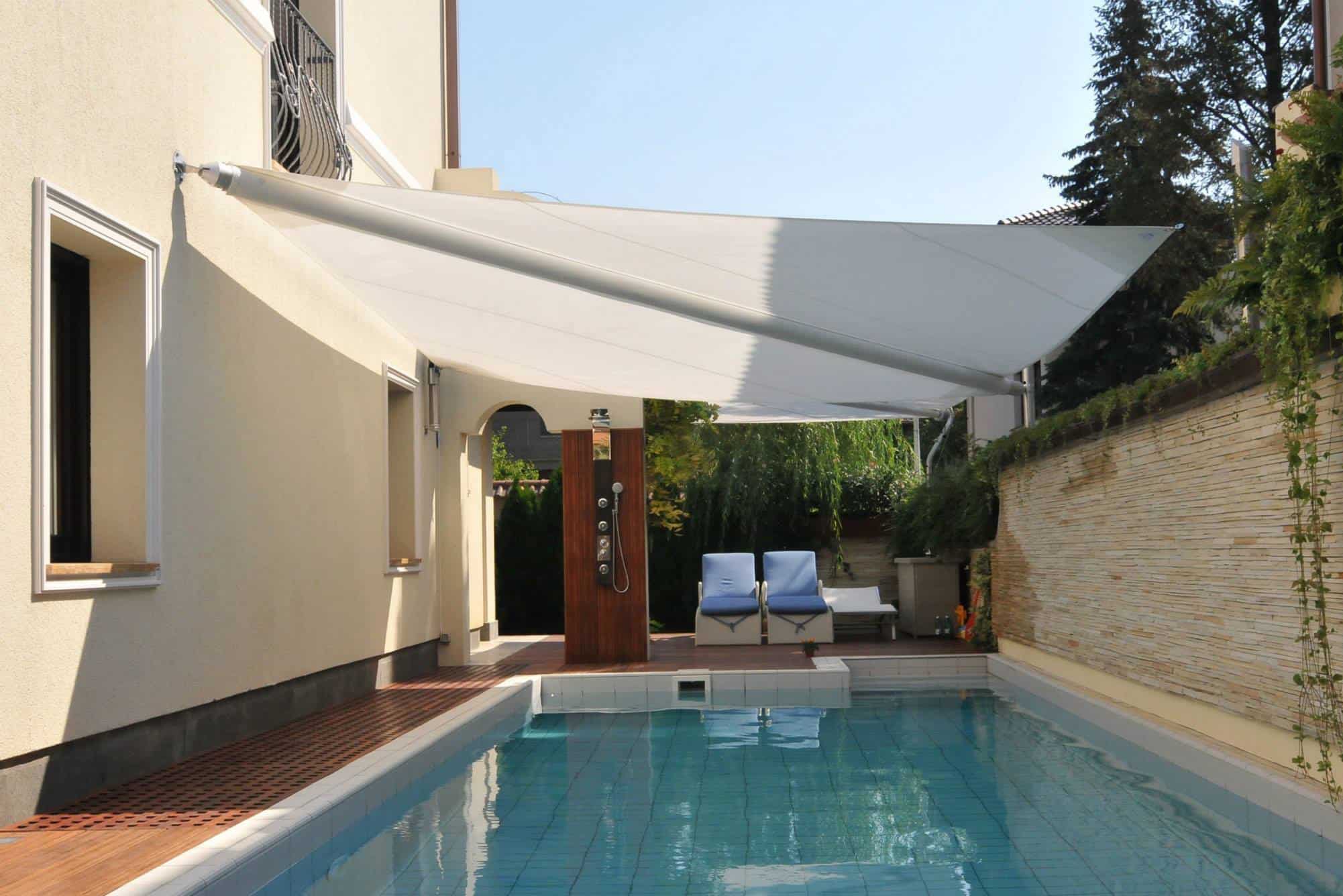 sisteme retractabile tip vela, umbrele tip vela pentru terasa, piscina, gradina made in Italy