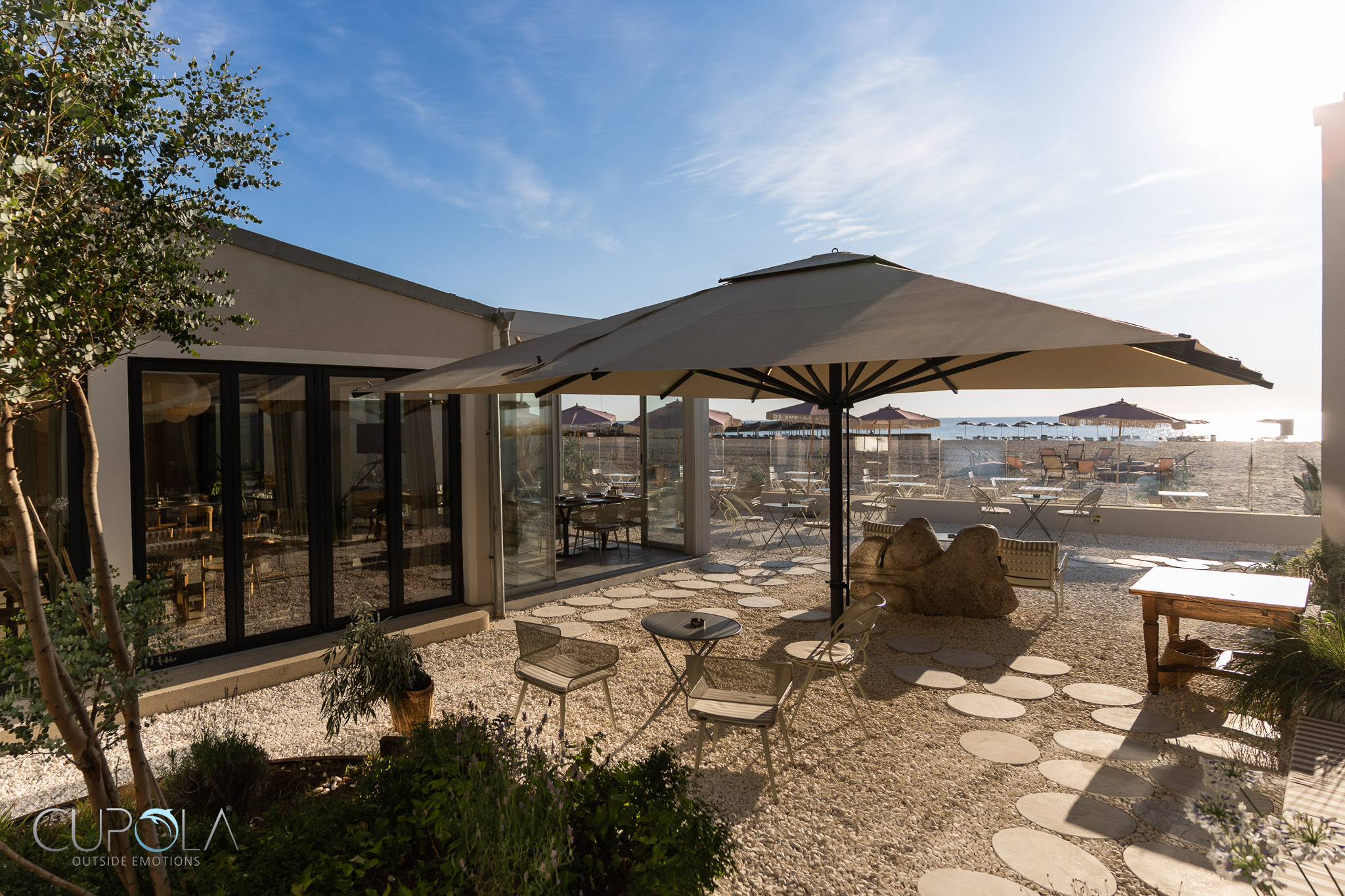 pergole bioclimatice, pergole retractabile, copertine, sisteme de umbrire