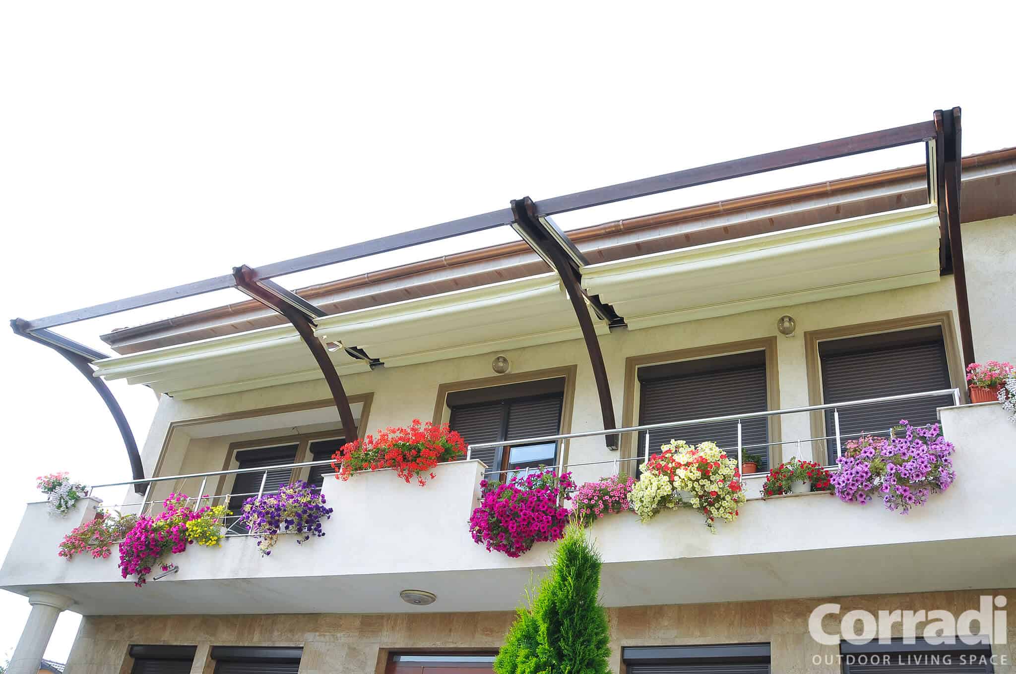 pergole retractabile pentru terasa, gradina, balcon made in Italy